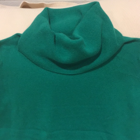 UNWORN Cashmere - Picture 3 of 6